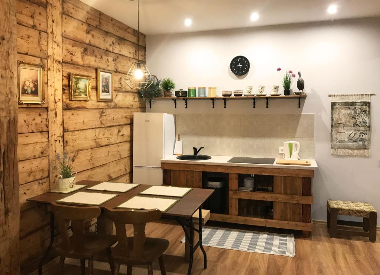 Apartamenti Starp Krastiem Liepaja Bagian luar foto