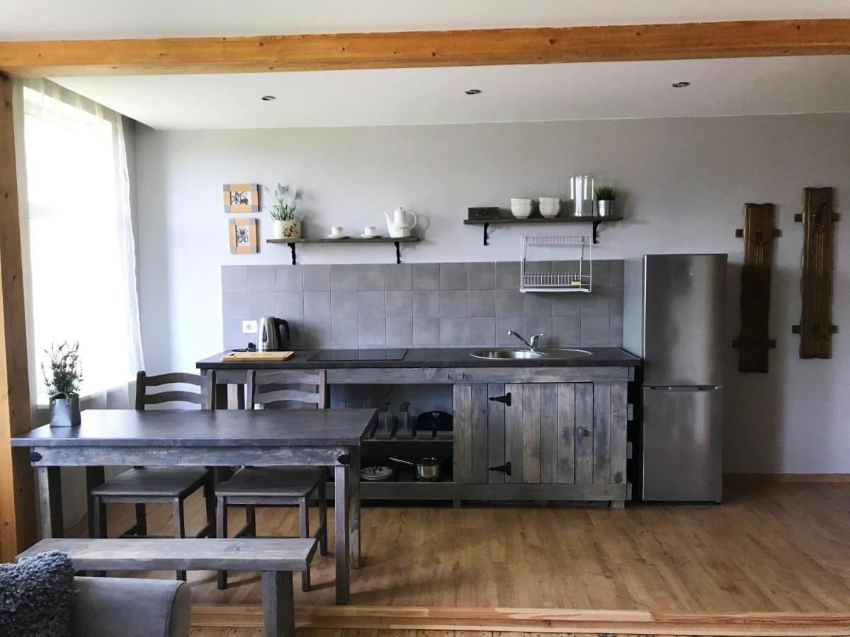 Apartamenti Starp Krastiem Liepaja Bagian luar foto