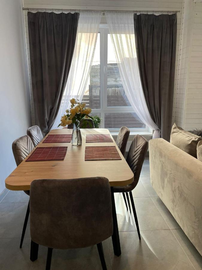Apartamenti Starp Krastiem Liepaja Bagian luar foto